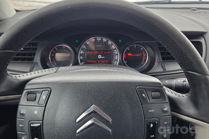 Citroen C5 2 generation Sedan