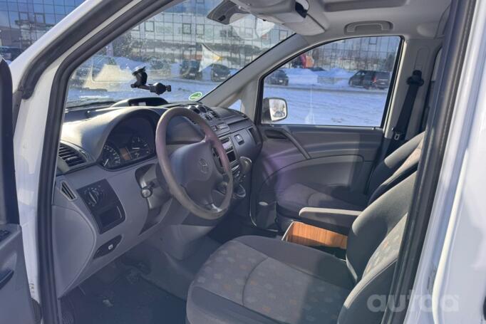 Mercedes-Benz Vito W639 Minivan 4-doors