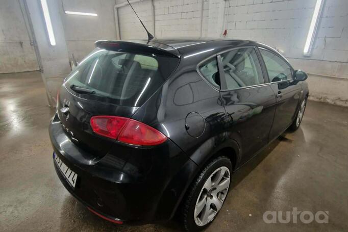 SEAT Leon 2 generation [restyling] Hatchback 5-doors