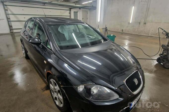SEAT Leon 2 generation [restyling] Hatchback 5-doors
