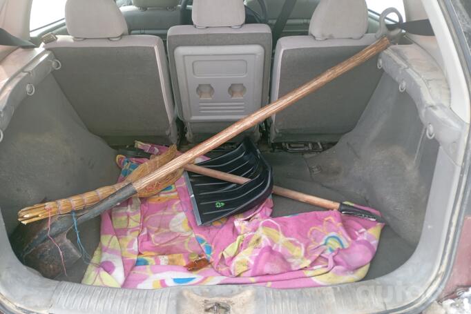 Nissan Almera Tino 1 generation [restyling]