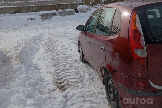 Nissan Almera Tino 1 generation [restyling]