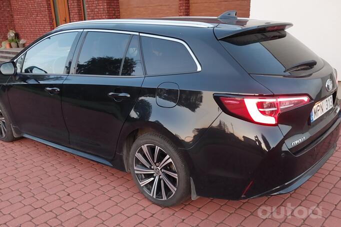 Toyota Corolla E210 wagon