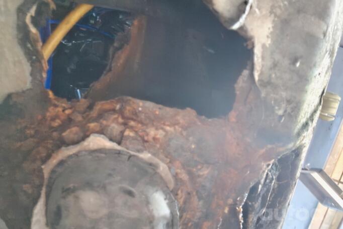 Mercedes-Benz 190 (W201) 1 generation