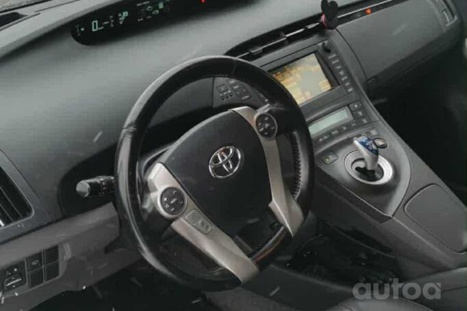 Toyota Prius 3 generation Hatchback 5-doors