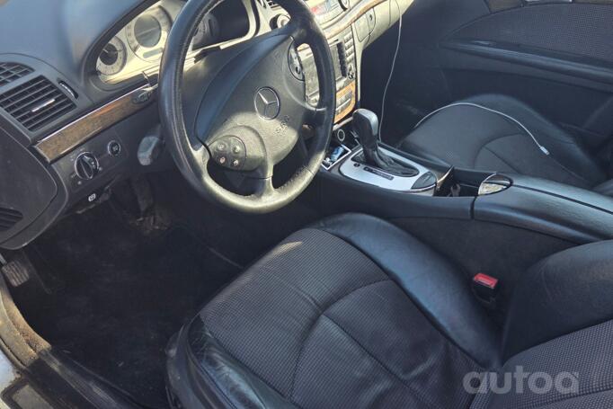 Mercedes-Benz E-Class W211 Sedan