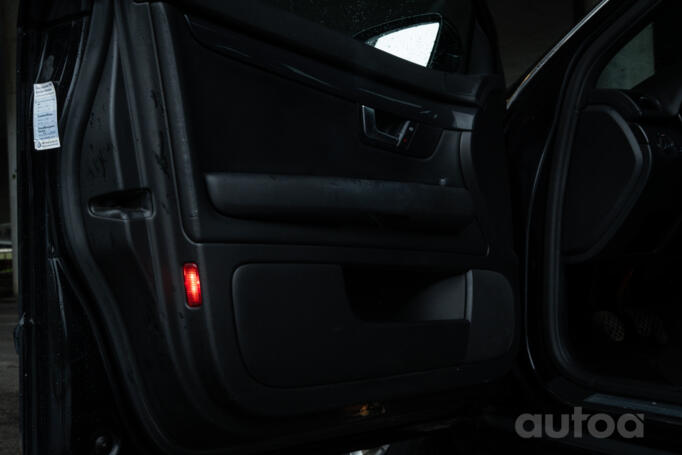 Audi A4 B7 Avant wagon 5-doors