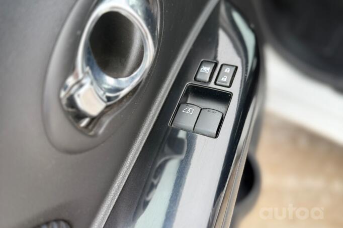 Nissan Micra K13 [restyling] Hatchback