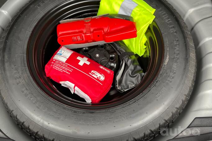 Nissan X-Trail T32 Crossover