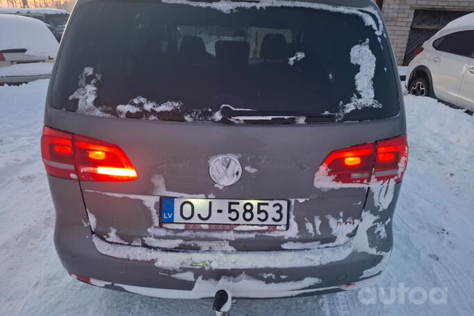 Volkswagen Touran 1 generation [2th restyling] Cross minivan 5-doors