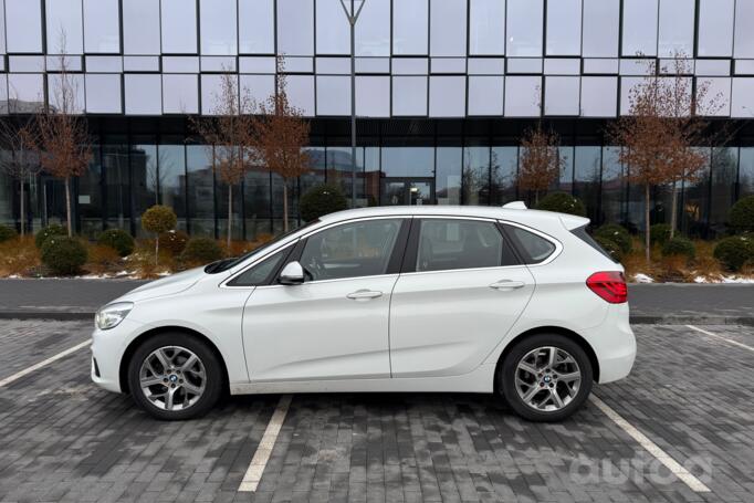 BMW 2 Series Active Tourer F45 Minivan