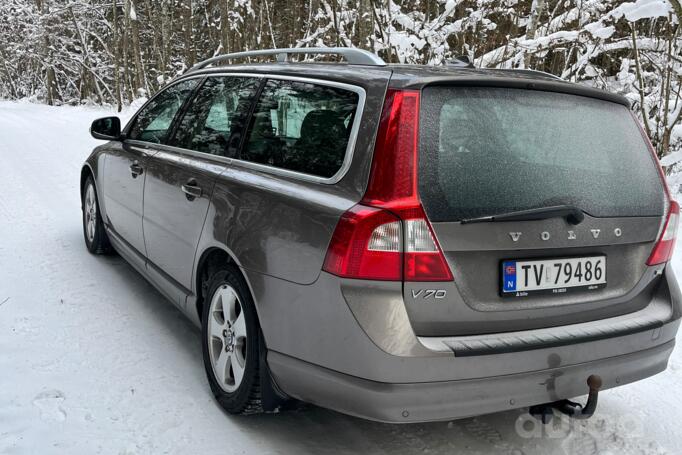 Volvo V70 3 generation wagon