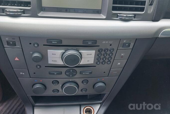 Opel Vectra C [restyling] GTS hatchback 5-doors