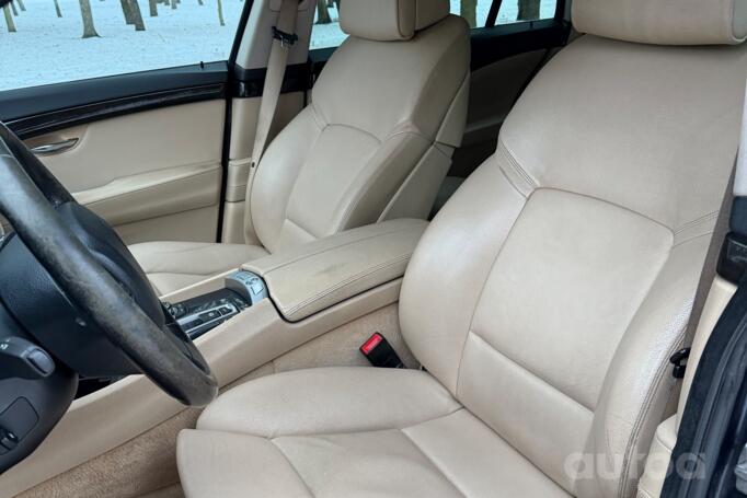 BMW 5 Series F07/F10/F11 Gran Turismo liftback