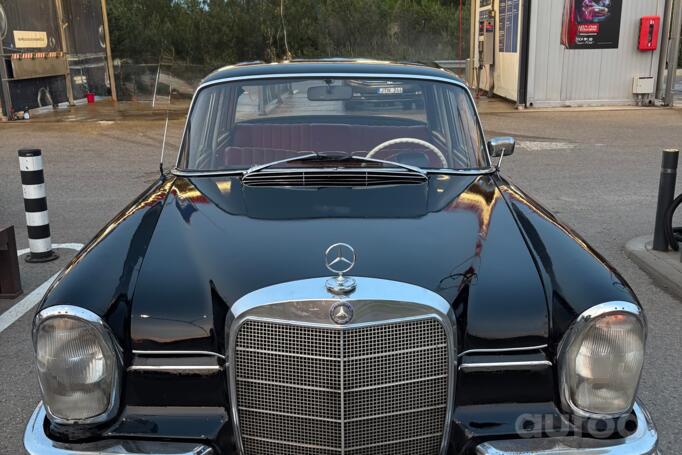 Mercedes-Benz W111 1 generation