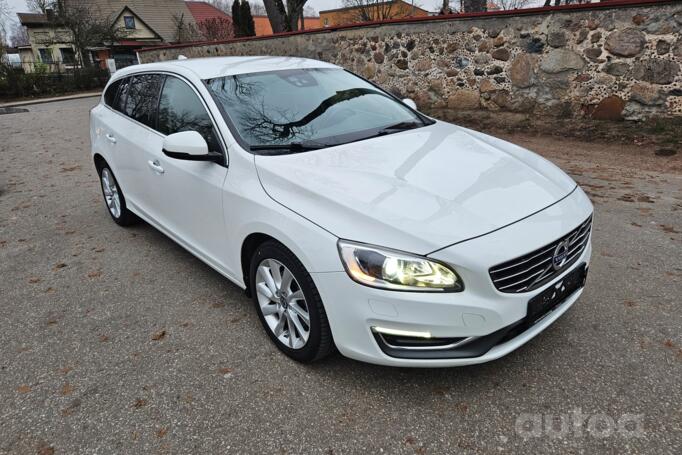 Volvo V60 1 generation [restyling] wagon 5-doors