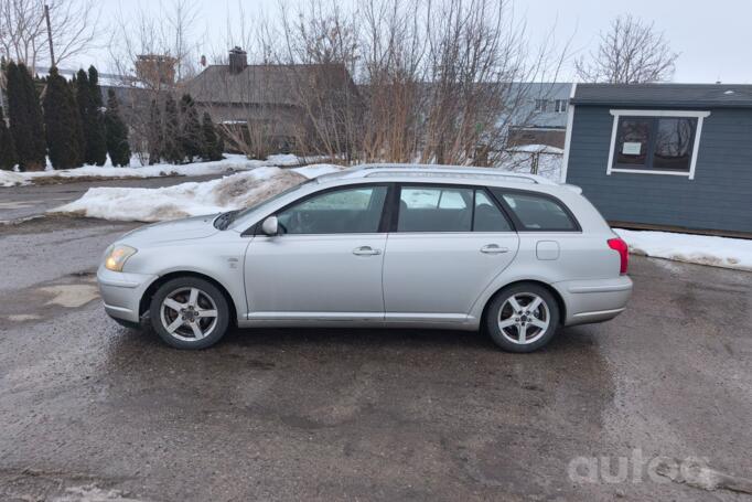 Toyota Avensis 2 generation wagon
