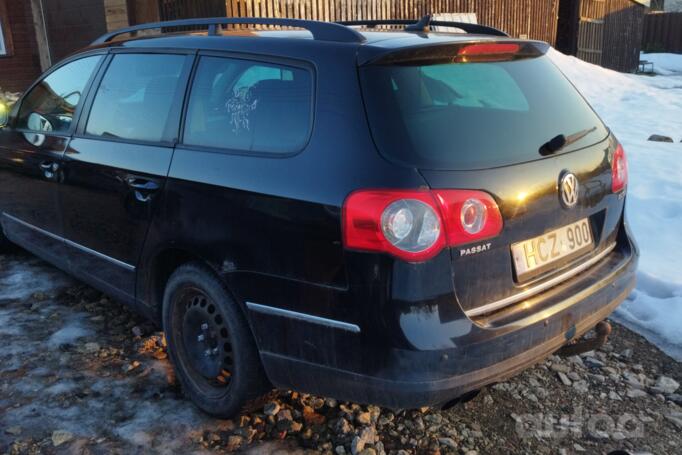 Volkswagen Passat B6 wagon 5-doors