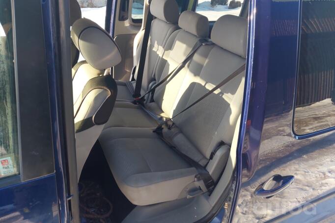 Volkswagen Caddy 3 generation Tramper Maxi minivan 5-doors