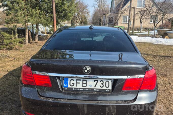 BMW 7 Series F01/F02 Sedan