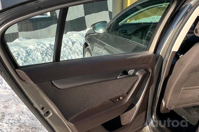 Volkswagen Passat B7 Sedan