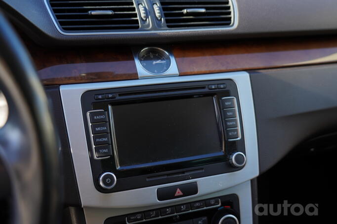 Volkswagen Passat B7 Variant wagon 5-doors