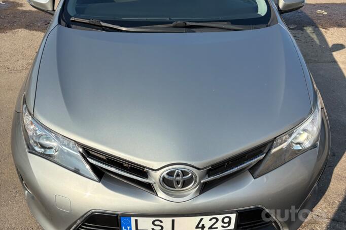 Toyota Auris 2 generation Hatchback 5-doors