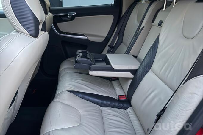 Volvo XC60 1 generation Crossover