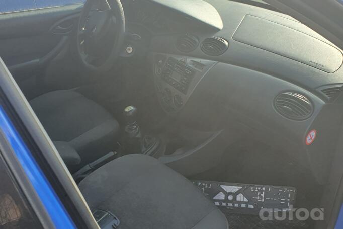 Ford Focus 1 generation Hatchback 5-doors