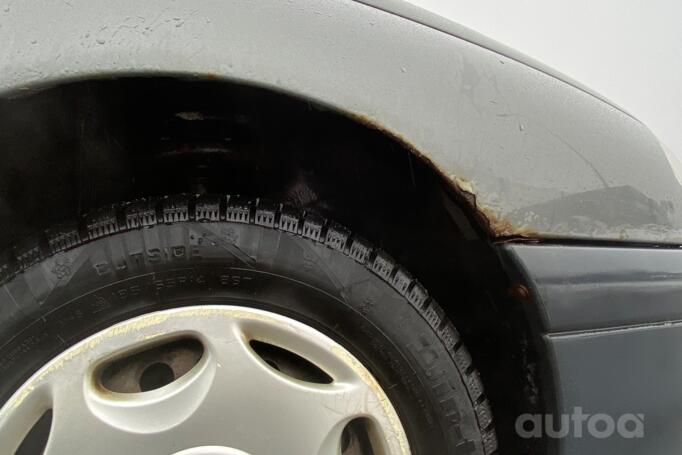 Renault Laguna 1 generation Liftback