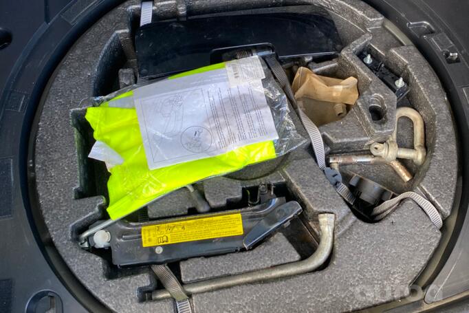 Volkswagen Touran 1 generation [2th restyling] Minivan