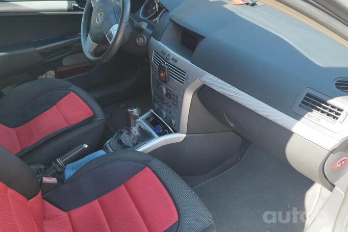 Opel Astra OPC H