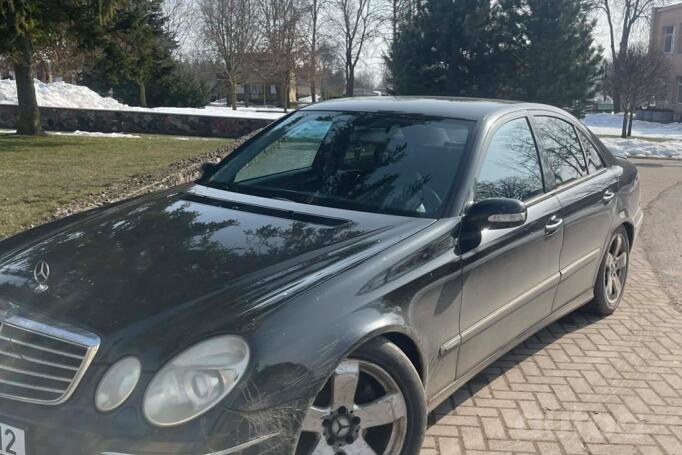 Mercedes-Benz E-Class W211 Sedan