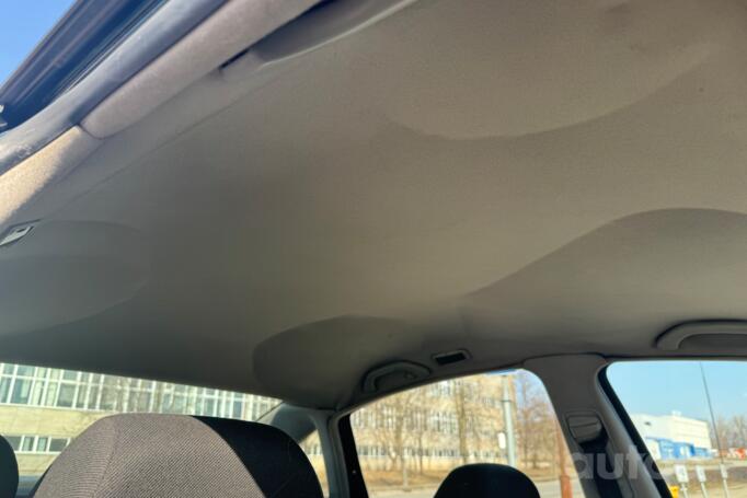 Volkswagen Passat B5 Sedan 4-doors