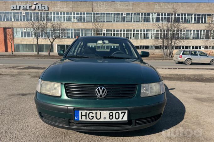 Volkswagen Passat B5 Sedan 4-doors
