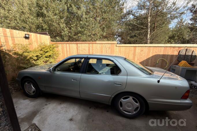 Lexus LS 2 generation Sedan