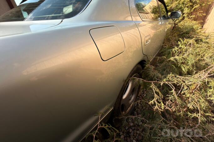 Lexus LS 2 generation Sedan