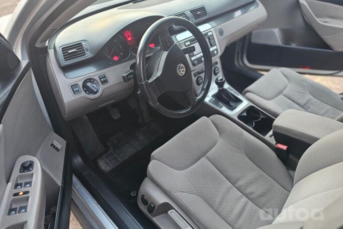 Volkswagen Passat B6 wagon 5-doors