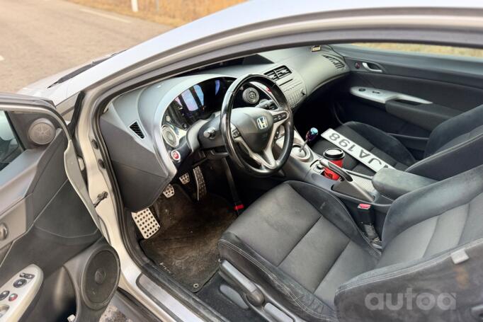 Honda Civic 8 generation Coupe 2-doors