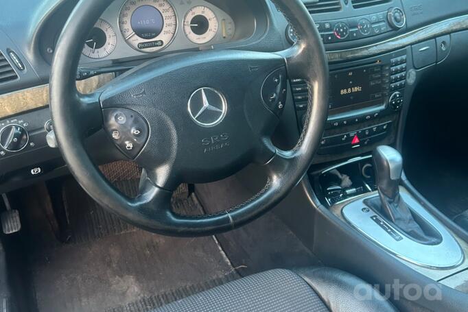 Mercedes-Benz E-Class W211/S211 Sedan 4-doors