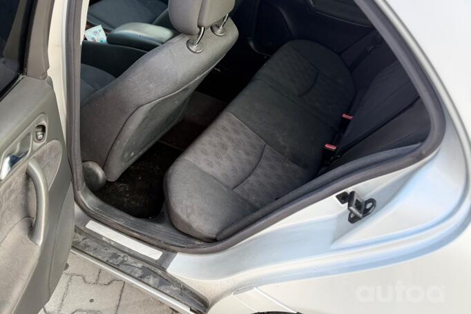 Mercedes-Benz C-Class W203/S203/CL203 Sedan 4-doors