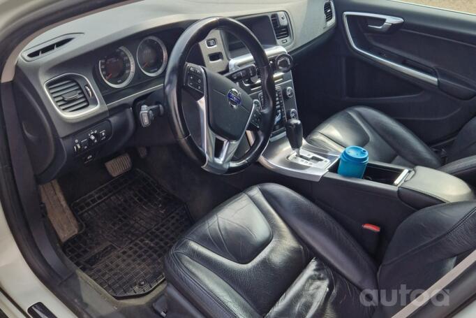 Volvo S60 2 generation Sedan