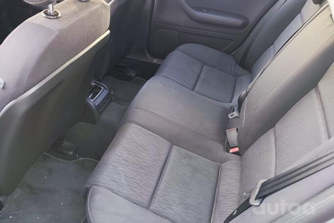 Audi A4 B7 Avant wagon 5-doors