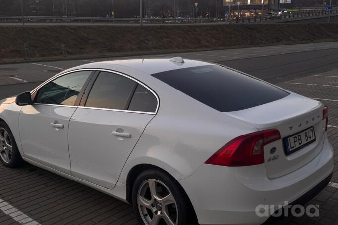 Volvo S60 2 generation Sedan