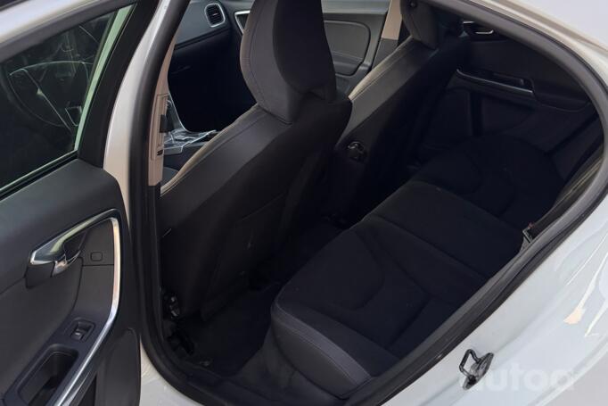 Volvo S60 2 generation Sedan