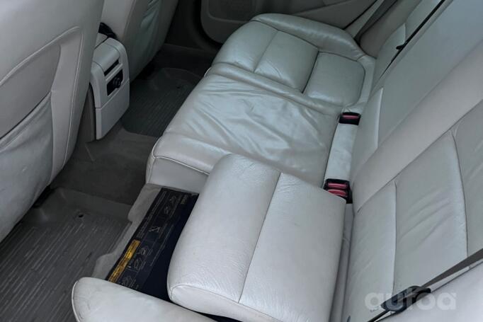 Volvo V70 3 generation wagon