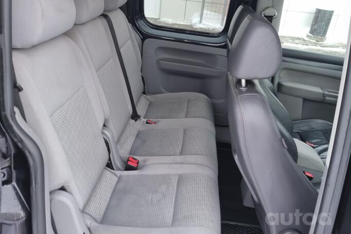 Volkswagen Caddy 3 generation Tramper minivan 5-doors