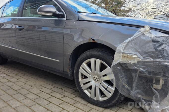 Volkswagen Passat B6 Sedan 4-doors