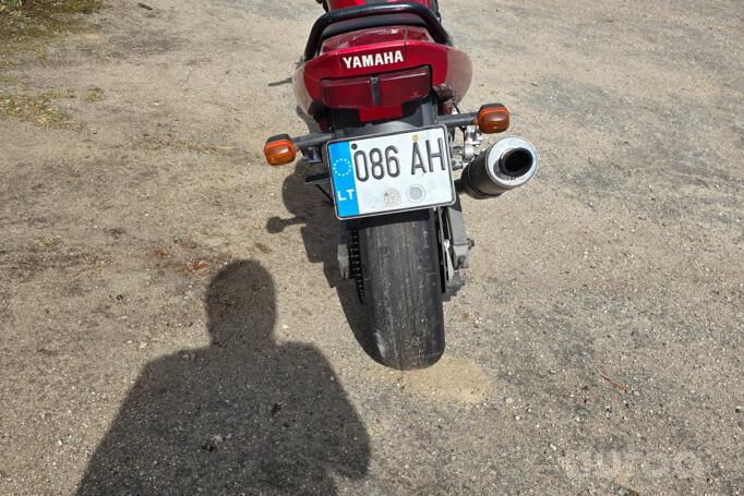 Yamaha FZS 600 Fazer