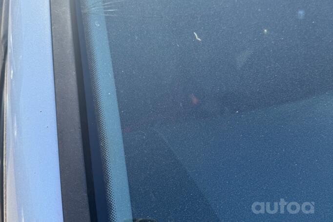 Volkswagen Touran 1 generation Minivan